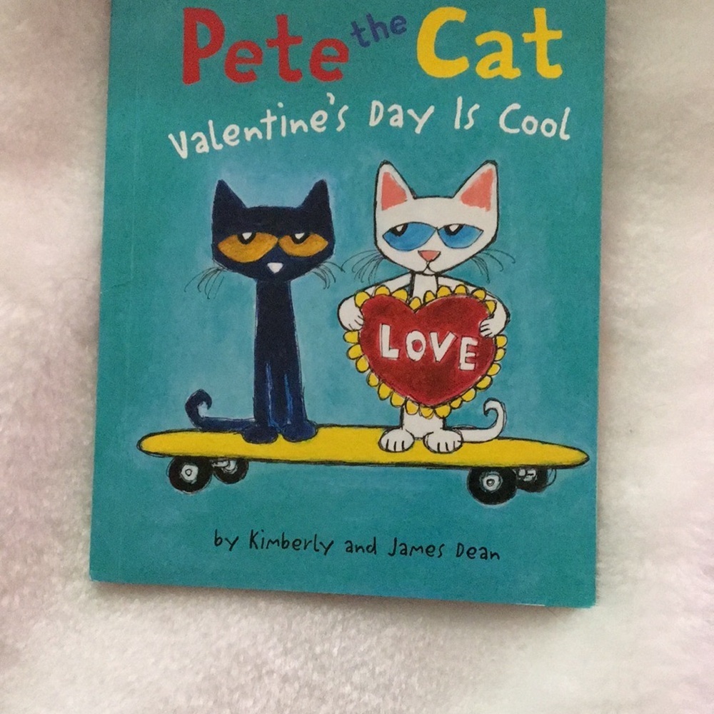 Pete the Cat Valentine's Day Book